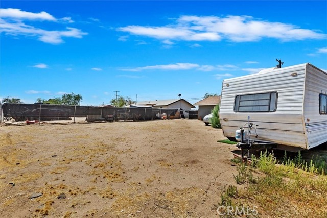 Detail Gallery Image 17 of 18 For 18367 Pearmain St, Adelanto,  CA 92301 - 3 Beds | 2 Baths