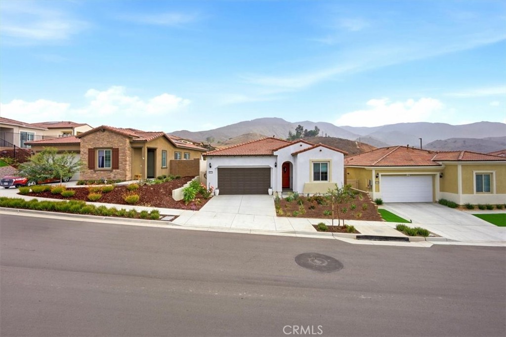 MLS #OC25225065 image #30