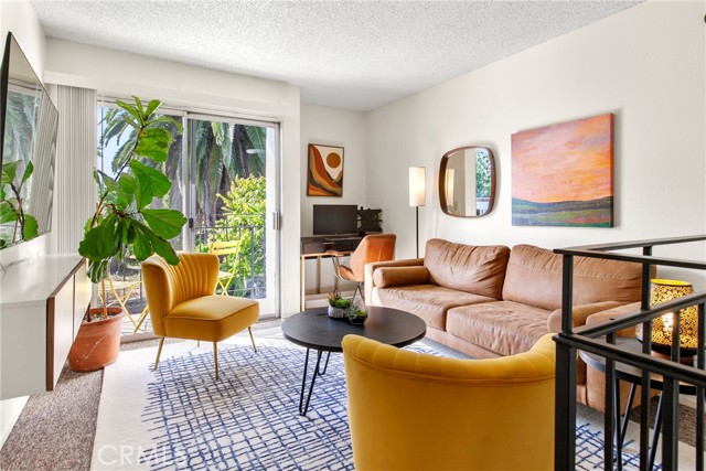 1022 Leff Street, San Luis Obispo CA: https://media.crmls.org/medias/008dcfe3-fa94-4764-a164-cfbcd7855a64.jpg