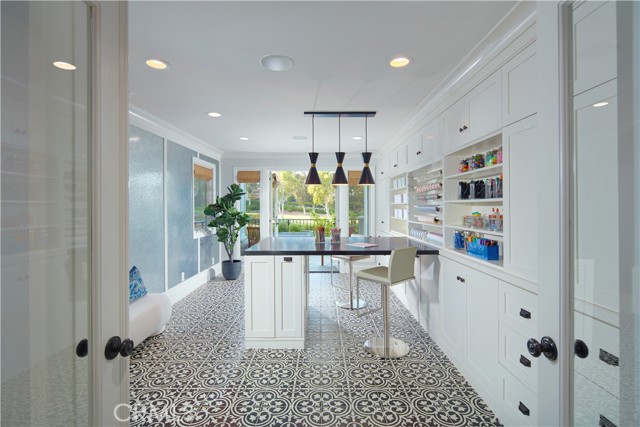 Detail Gallery Image 25 of 48 For 2 Royal Saint George Rd, Newport Beach,  CA 92660 - 5 Beds | 5/2 Baths