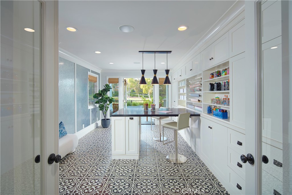 MLS #NP25251403 image #24