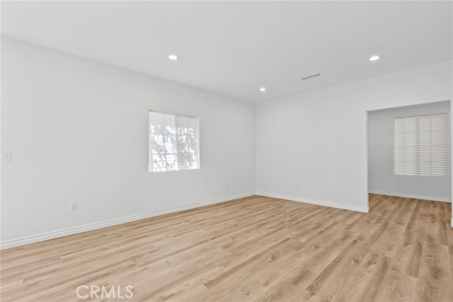 Detail Gallery Image 11 of 65 For 3666 2nd Ave, Los Angeles,  CA 90018 - 4 Beds | 3 Baths