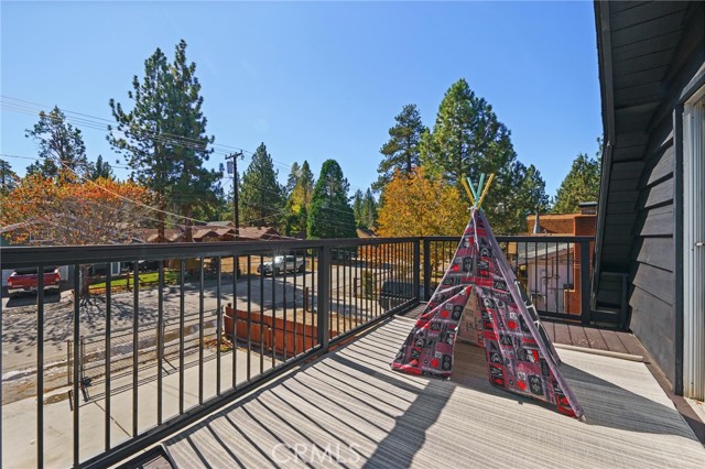 Detail Gallery Image 30 of 35 For 909 W Country Club Bld, Big Bear City,  CA 92314 - 2 Beds | 1 Baths