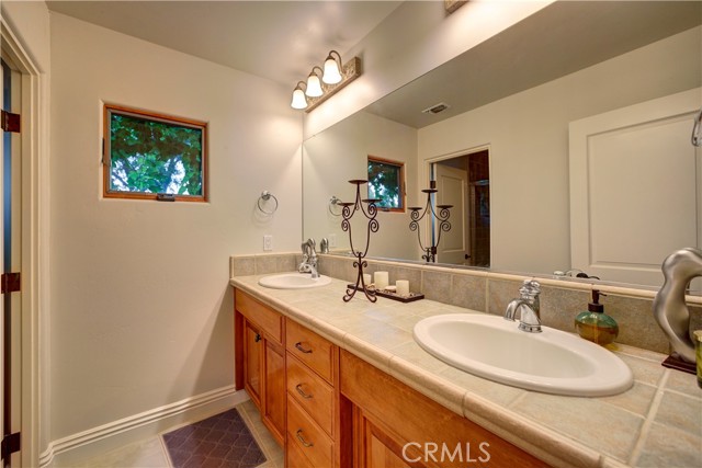 Detail Gallery Image 31 of 41 For 806 Vista Cerro Drive, Paso Robles,  CA 93446 - 4 Beds | 3/1 Baths