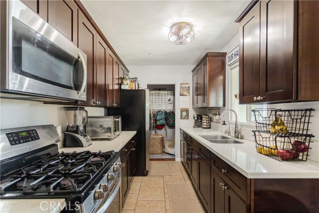 Detail Gallery Image 7 of 18 For 4417 Park, Baldwin Park,  CA 91706 - 2 Beds | 1 Baths