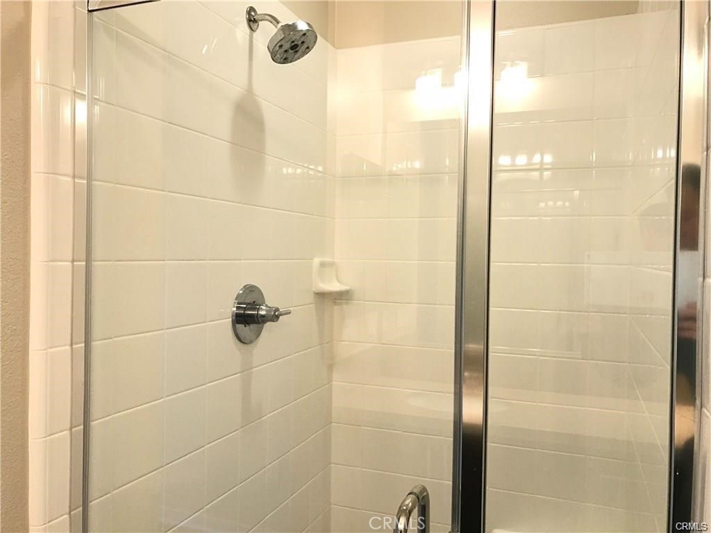 https://media.crmls.org/medias/0092c15b-6c8b-42da-83d0-3b69431d08f4.jpg?preset=X-Large