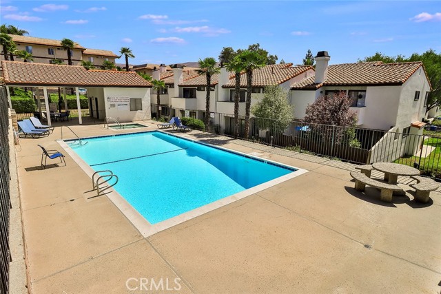 Detail Gallery Image 42 of 46 For 174 Jeranios Ct, Thousand Oaks,  CA 91362 - 2 Beds | 2/1 Baths