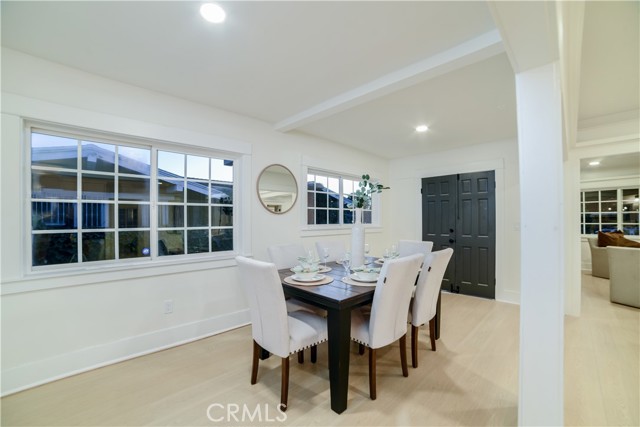 748 N Kenmore, Los Angeles CA: https://media.crmls.org/medias/0093aa83-b8ae-4a22-bf77-367d249a667c.jpg