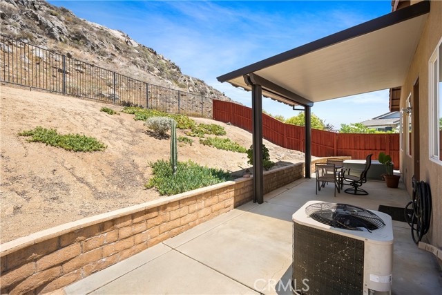 197 Inkster Way, Hemet CA: https://media.crmls.org/medias/0094240c-f617-49e9-9935-6b9179057fd2.jpg