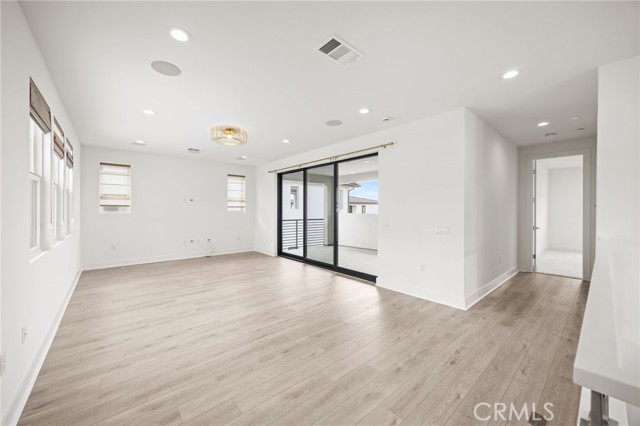 Detail Gallery Image 25 of 28 For 157 Creation St, Irvine,  CA 92618 - 5 Beds | 5 Baths