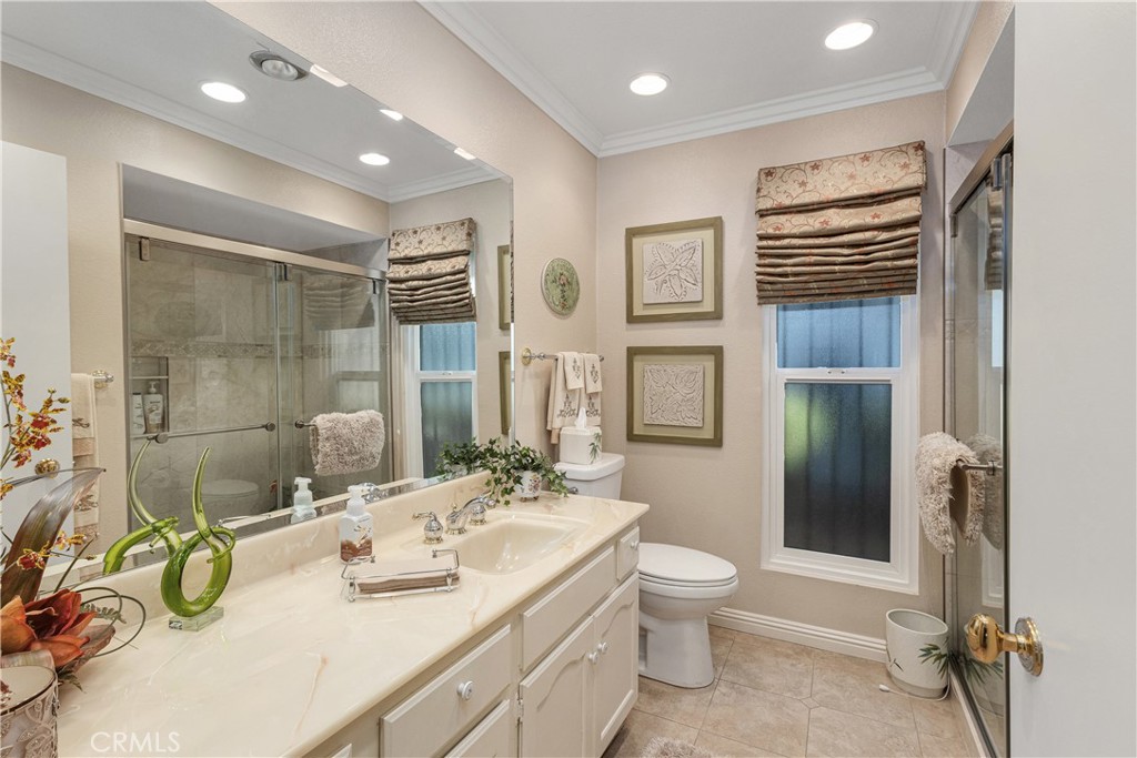 MLS #OC25257663 image #22