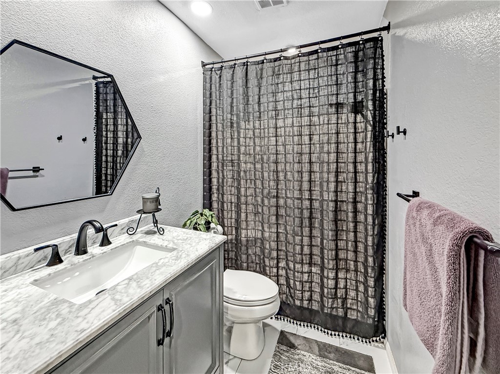 https://media.crmls.org/medias/0096636a-4ba0-44b6-bef3-37df9fe89722.jpg?preset=X-Large