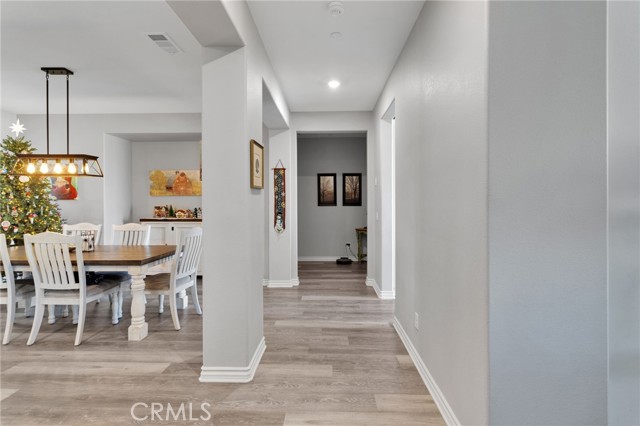 Detail Gallery Image 9 of 53 For 12672 Wycliff, Victorville,  CA 92392 - 4 Beds | 3 Baths