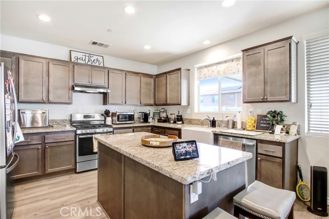 Detail Gallery Image 8 of 20 For 1555 Peridot, Beaumont,  CA 92223 - 3 Beds | 2/1 Baths