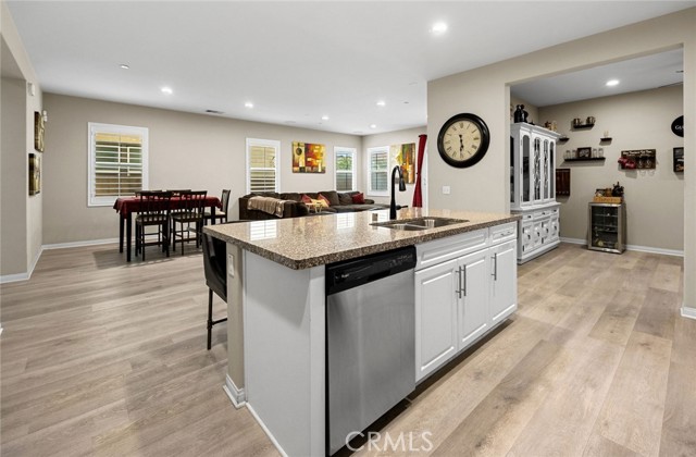 Detail Gallery Image 6 of 34 For 3009 E Arbor Ln, Ontario,  CA 91762 - 4 Beds | 2/1 Baths