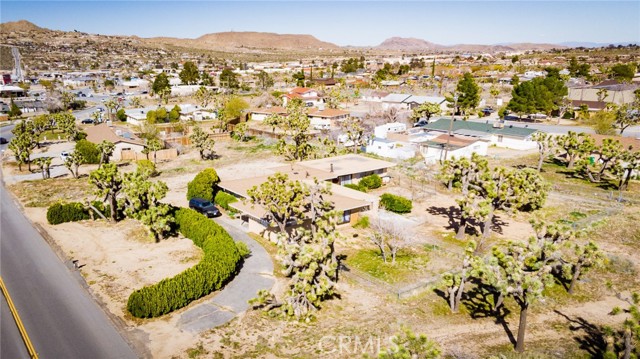 Image 3 for 7411 Joshua Ln, Yucca Valley, CA 92284