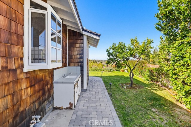 2141 Ronsard Road, Rancho Palos Verdes, California 90275, 3 Bedrooms Bedrooms, ,1 BathroomBathrooms,Residential,For Sale,Ronsard,SB26073950