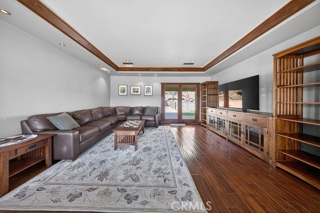 Detail Gallery Image 36 of 64 For 11159 Mcvine, Sunland,  CA 91040 - 4 Beds | 4 Baths