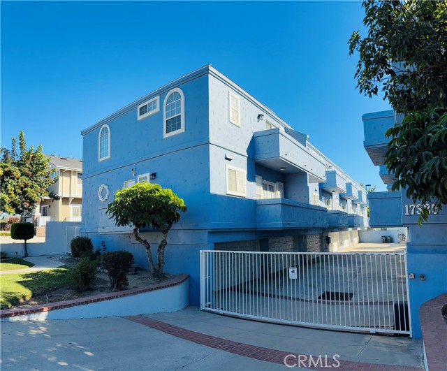 Detail Gallery Image 1 of 28 For 17320 S Dalton Ave #4,  Gardena,  CA 90247 - 2 Beds | 2/1 Baths