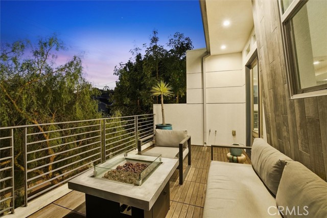 Detail Gallery Image 41 of 49 For 1729 Harriman Ln a,  Redondo Beach,  CA 90278 - 4 Beds | 3/1 Baths