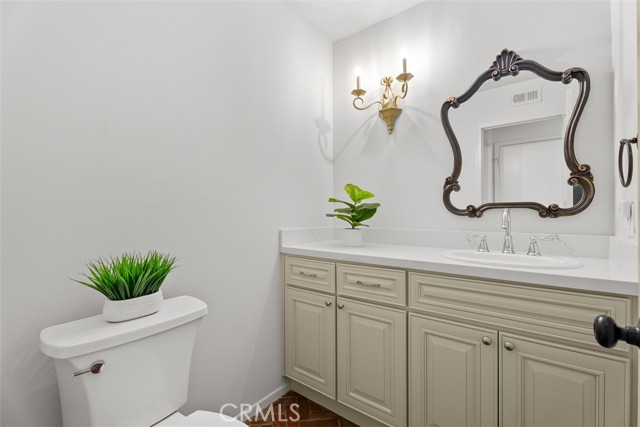 Detail Gallery Image 13 of 45 For 40 Highpoint, Rancho Santa Margarita,  CA 92679 - 4 Beds | 3/1 Baths