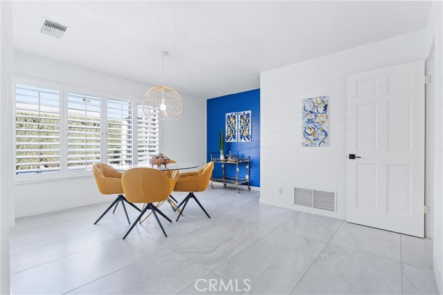 1045 E Deepak Road, Palm Springs CA: https://media.crmls.org/medias/009a6cad-4b2a-497a-ac02-ca06e4c65d6d.jpg