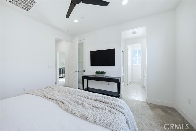 Detail Gallery Image 22 of 45 For 18315 Iris Ln, Yorba Linda,  CA 92886 - 2 Beds | 2/1 Baths