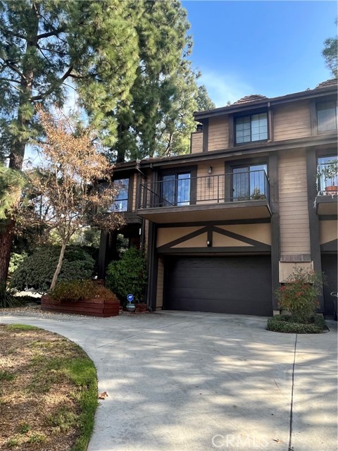 3480 Stancrest photo 2