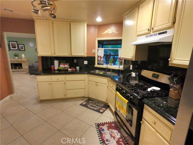 3549 Paine Drive, Riverside, CA 92503 Listing Photo  14