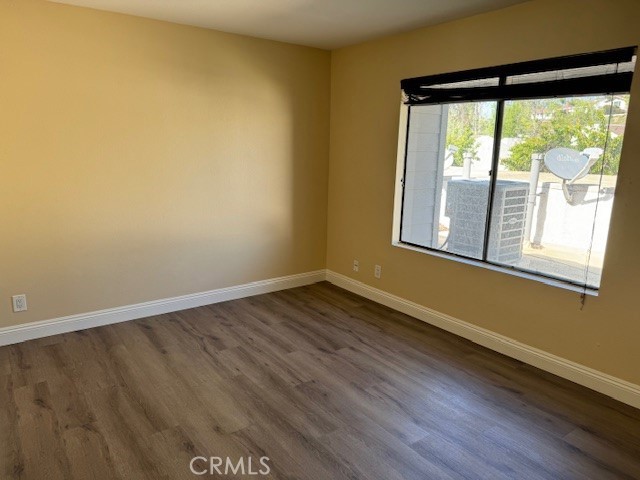 Detail Gallery Image 7 of 9 For 545 S Ranch View Cir, Anaheim Hills,  CA 92807 - 2 Beds | 2/1 Baths