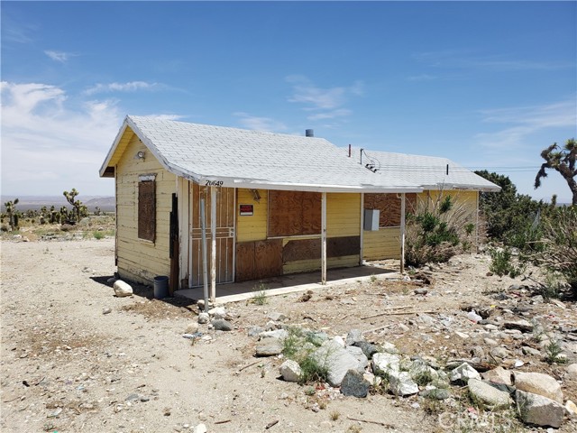Detail Gallery Image 1 of 12 For 20649 E Avenue Y, Llano,  CA 93544 - 0 Beds | 1 Baths