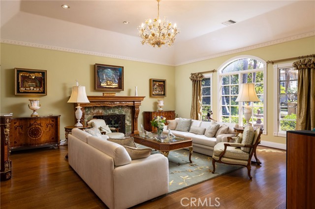 Detail Gallery Image 8 of 35 For 25281 Derbyhill Dr, Laguna Hills,  CA 92653 - 5 Beds | 4/1 Baths
