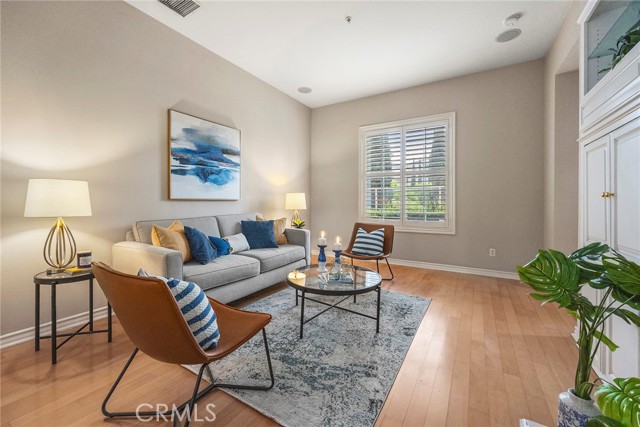Detail Gallery Image 4 of 32 For 3411 S Main St #K,  Santa Ana,  CA 92707 - 2 Beds | 2/1 Baths