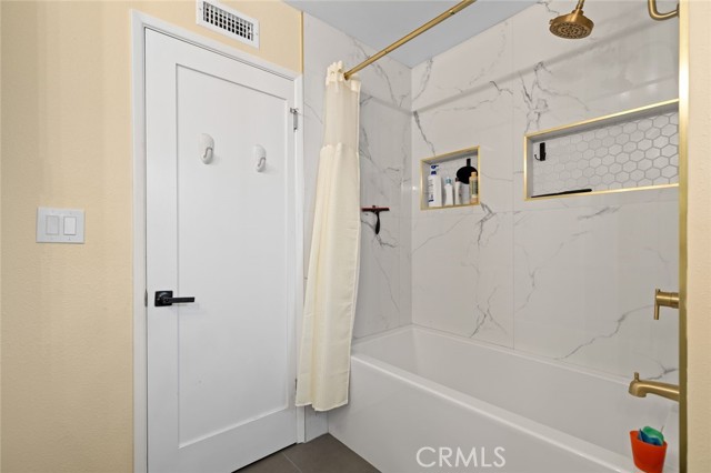 Detail Gallery Image 30 of 38 For 2914 S Rene, Santa Ana,  CA 92704 - 4 Beds | 3 Baths