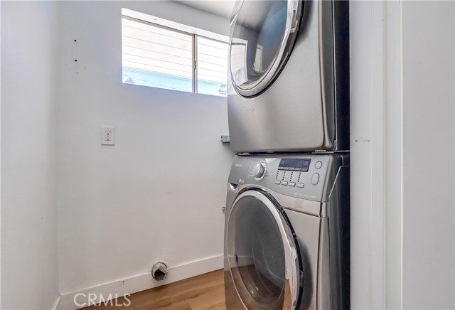 Detail Gallery Image 28 of 39 For 12506 Emelita St, Valley Village,  CA 91607 - 2 Beds | 2 Baths