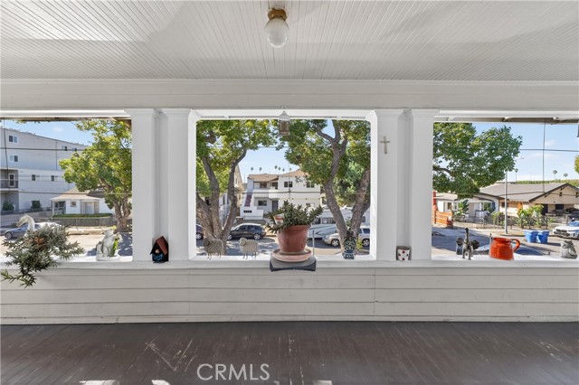 Detail Gallery Image 6 of 25 For 323 W 60th, Los Angeles,  CA 90003 - – Beds | – Baths