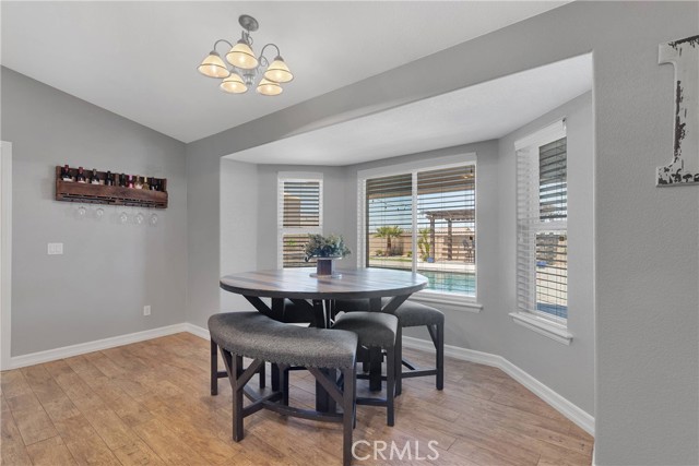 Detail Gallery Image 15 of 69 For 11844 Jenny St, Oak Hills,  CA 92344 - 4 Beds | 2/1 Baths