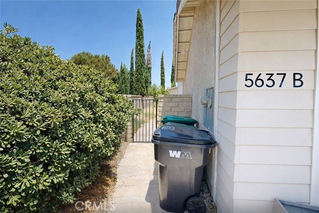 Detail Gallery Image 13 of 13 For 5637 Redwood #B,  Palmdale,  CA 93551 - 2 Beds | 1 Baths
