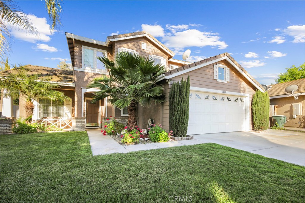 810 River Raft Court