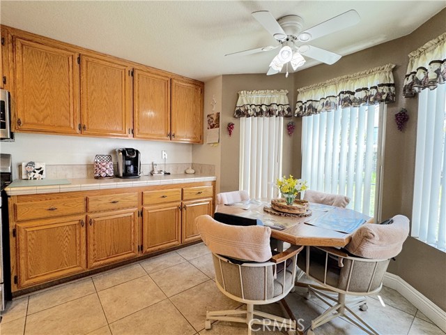 Detail Gallery Image 6 of 38 For 30027 via Amante, Menifee,  CA 92584 - 4 Beds | 2/1 Baths