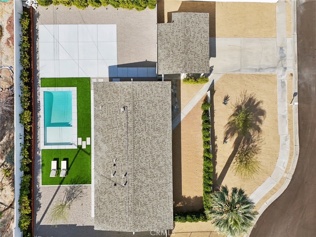 https://media.crmls.org/medias/00a4c145-4ea0-48d8-8db3-e72c8cb6c9ab.jpg?preset=X-Large