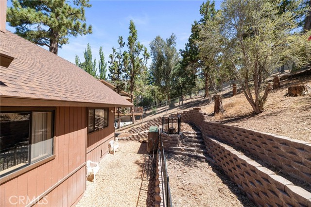 Detail Gallery Image 38 of 44 For 1052 Eagle Mountain Dr, Big Bear City,  CA 92314 - 3 Beds | 2/1 Baths