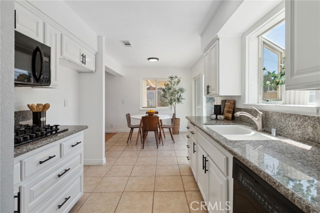 2383 N Comstock Street, Orange CA: https://media.crmls.org/medias/00a516f7-255a-442b-b762-e494aba628be.jpg