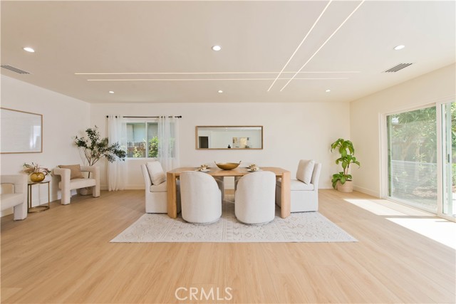 Detail Gallery Image 5 of 25 For 22330 Mobile St, Woodland Hills,  CA 91304 - 4 Beds | 2/1 Baths