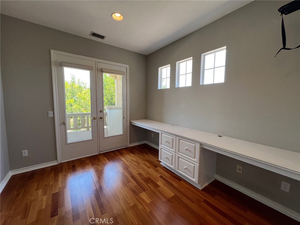 MLS #OC25273280 image #41