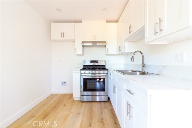 2123 Navarro Avenue, Altadena CA: https://media.crmls.org/medias/00a7a62d-7c24-448a-ba2d-e290250e7078.jpg