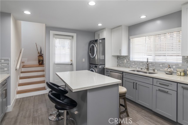 Detail Gallery Image 8 of 21 For 10233 Glory Ave, Tujunga,  CA 91042 - 3 Beds | 2 Baths