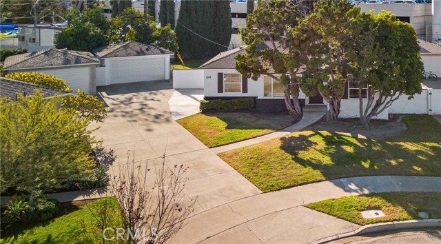 1052 W Palmyra Ave, Orange, CA 92868