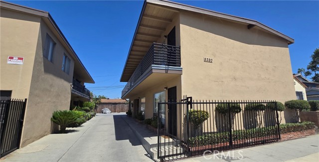 5320 Lime Avenue, Long Beach CA: https://media.crmls.org/medias/00a88fb7-52db-49e2-b316-486d7354bbb6.jpg