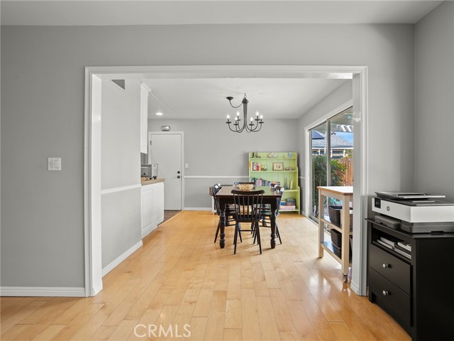 Detail Gallery Image 12 of 51 For 9710 Lubao Ave, Chatsworth,  CA 91311 - 3 Beds | 2 Baths